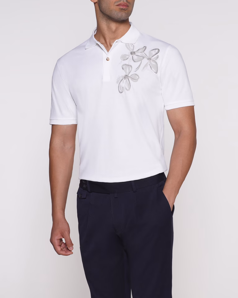 تیشرت D25 یقه دکمه دار گل درشت سفید