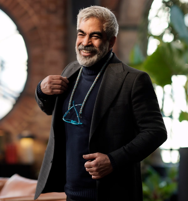 بازلی و سروش صحت